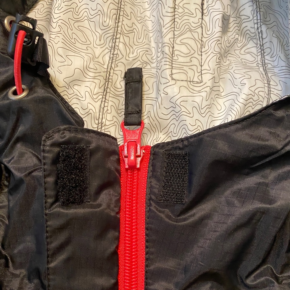 Hi-Tec Packable Rain-Jacket. Medium. Black. - image 8